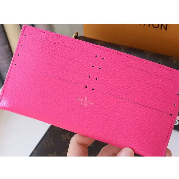 LV 2112DJ0008 Bag 1027